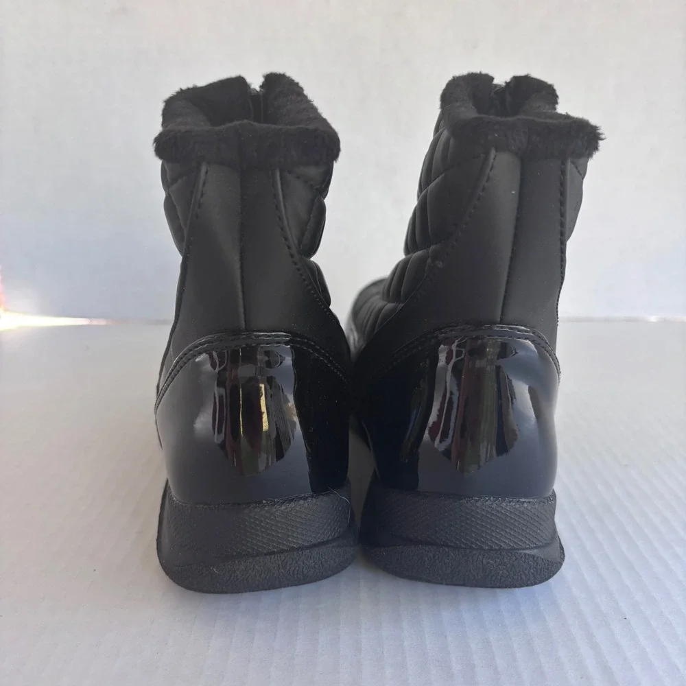 Totes Women's Black Quilted Zip Winter Snow Boots Size 6‎